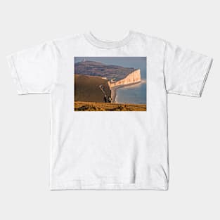 The Seven Sisters, East Sussex, UK (hikers) Kids T-Shirt